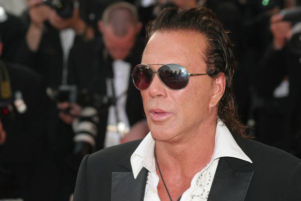 12 Celebrities Who Have Not Aged Well