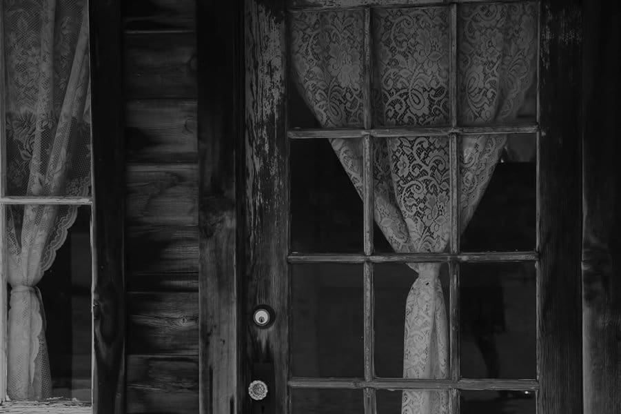 12 True Ghost Stories That Will Scare You Silly