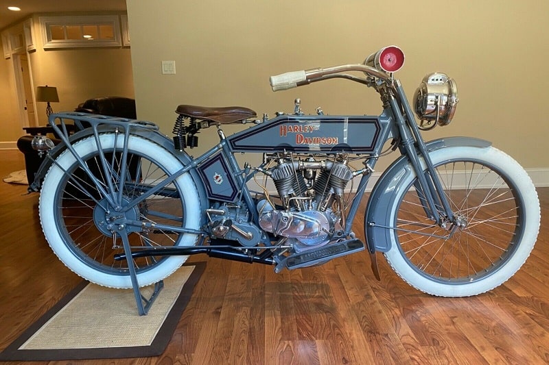 1915 Harley Davidson 11F