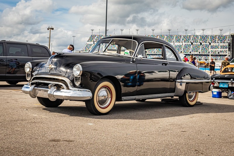 1949-Oldsmobile-Rocket-88