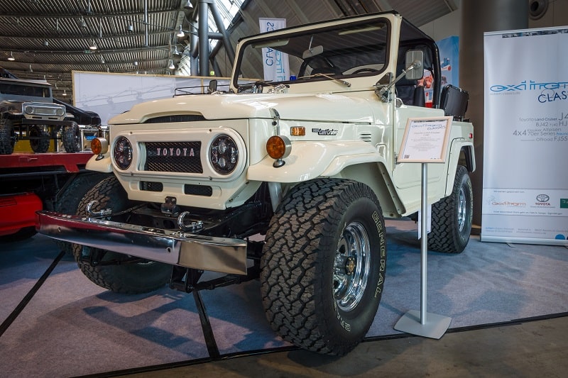 1960-Toyota-Land-Cruiser-J40