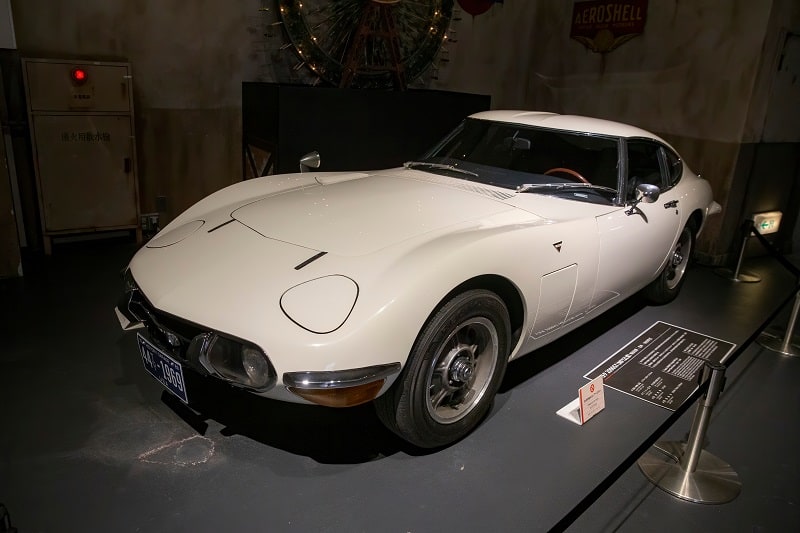 1967-Toyota-2000GT