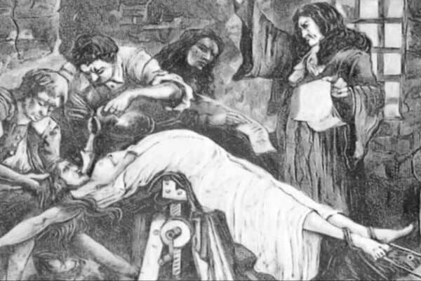 20 Terrifying Torture Devices That Will Give You the Creeps