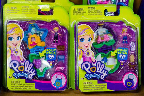 Soest,,Germany,-,August,23,,2021:,Polly,Pocket,On,A