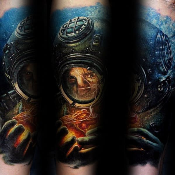 Tattoo of a deep-sea diver in an old-fashioned helmet, holding a glowing object, with a dark, underwater background