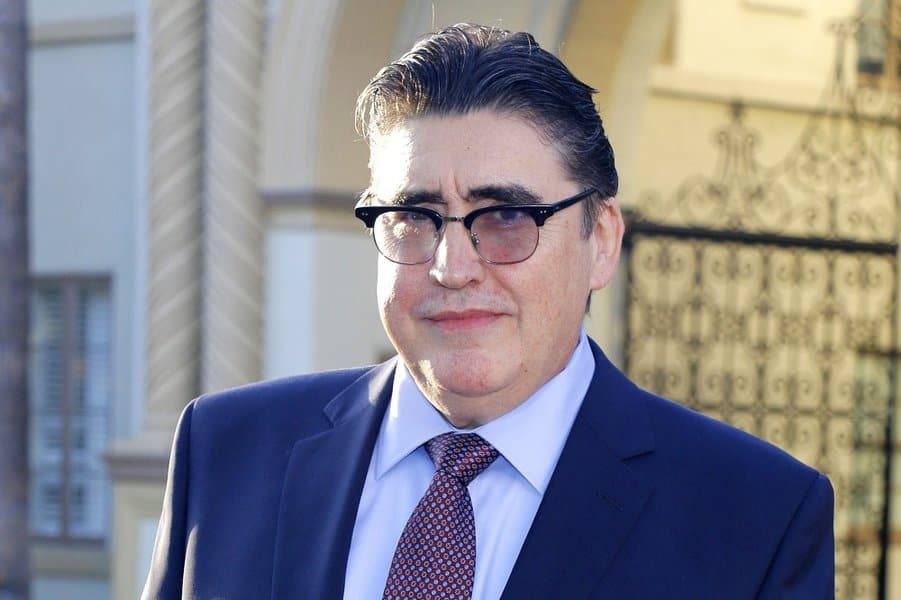 Alfred Molina