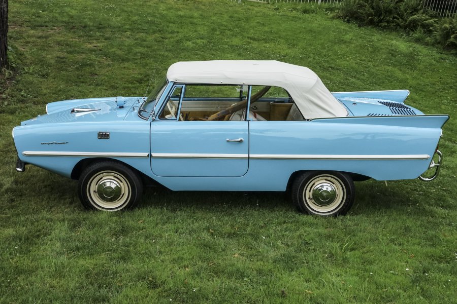 Amphicar Model 700