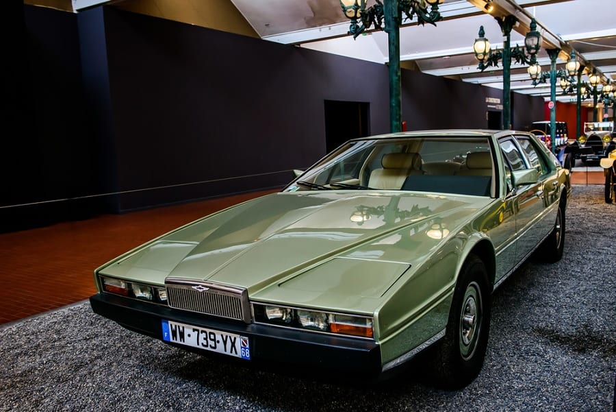 Aston Martin Lagonda Series 2