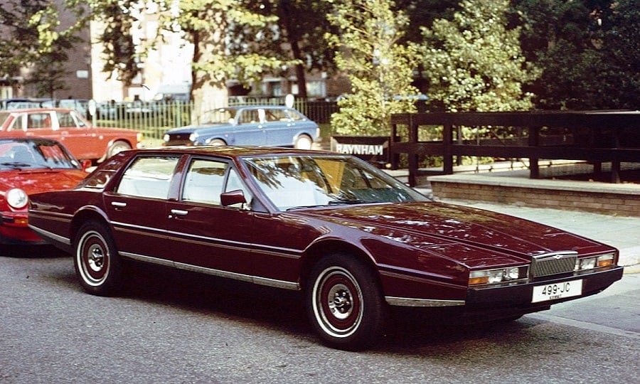 Aston Martin Lagonda Series 2