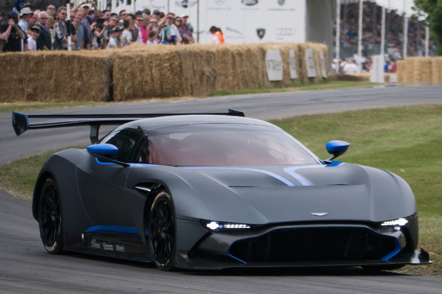 Aston Martin Vulcan