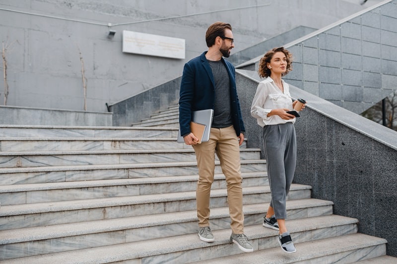 Be-present-100-Plus-Ways-To-Be-A-Better-Man