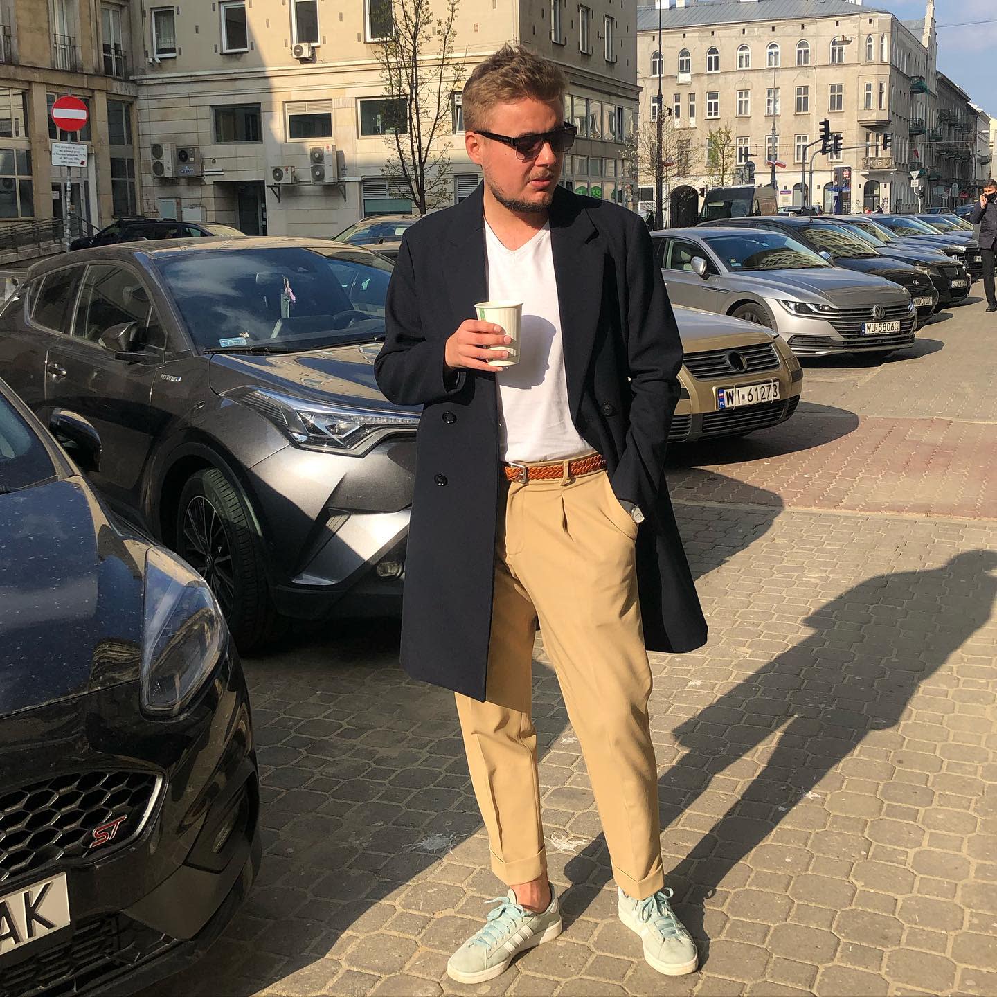 Blue Chesterfield Coat -nonkonformista