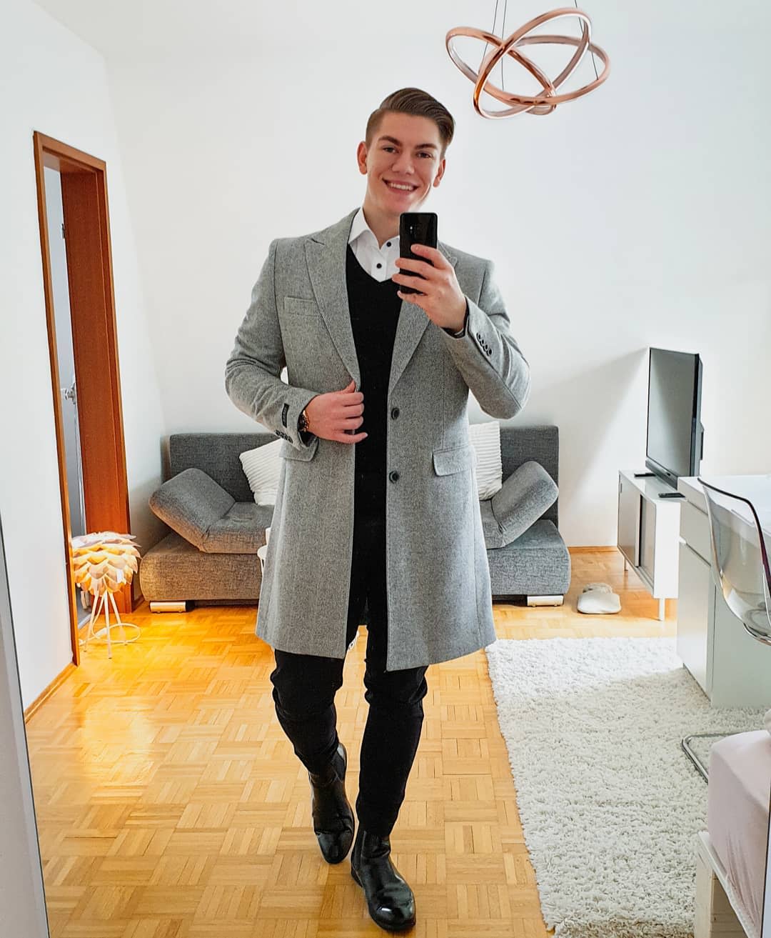 Grey Chesterfield Coat -call_me_schorschinator