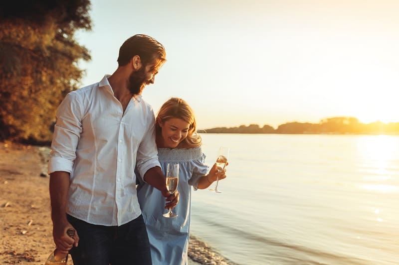 Dont-rush-to-get-married-100-Plus-Ways-To-Be-A-Better-Man