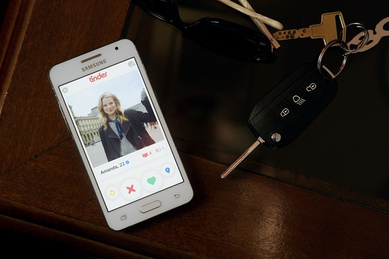 Dont-take-2-3-business-days-to-respond-on-Tinder