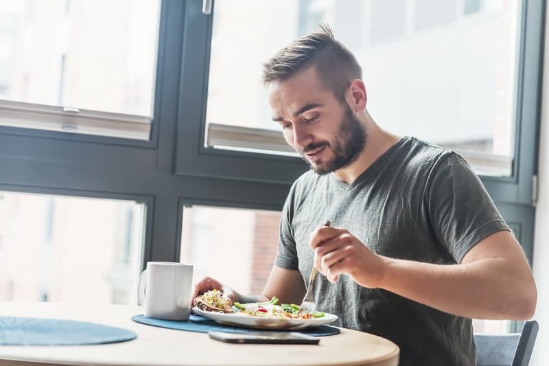 Eat a healthy breakfast – 100+ Plus Ways To Be A Better Man
