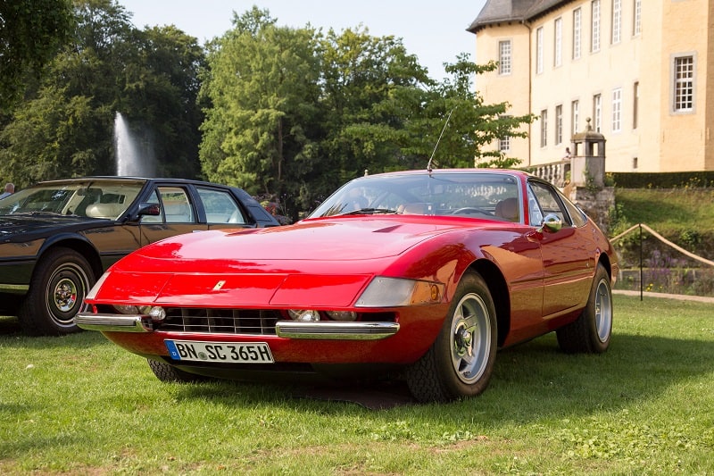 Ferrari-365-GTB