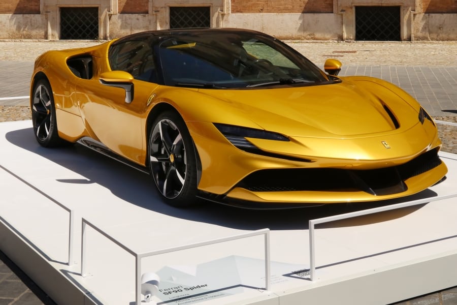 Ferrari SF90 Stradale