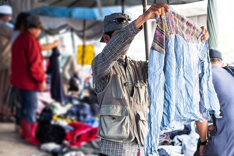 Flea-Marketing-Best-Outdoor-Hobby-For-Men