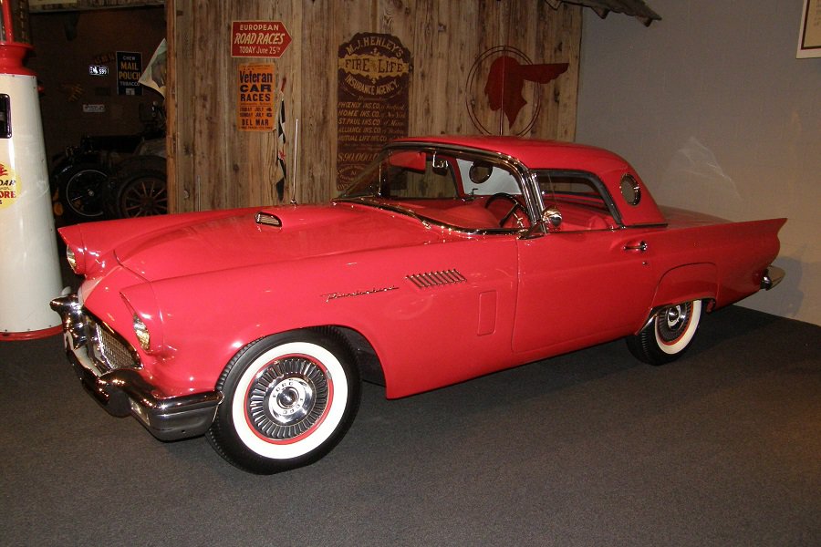 Ford Thunderbird