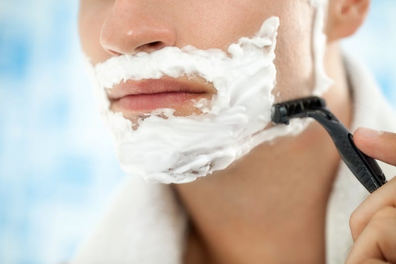 Get-a-Grip-Wet-Shaving-Tip-For-Men