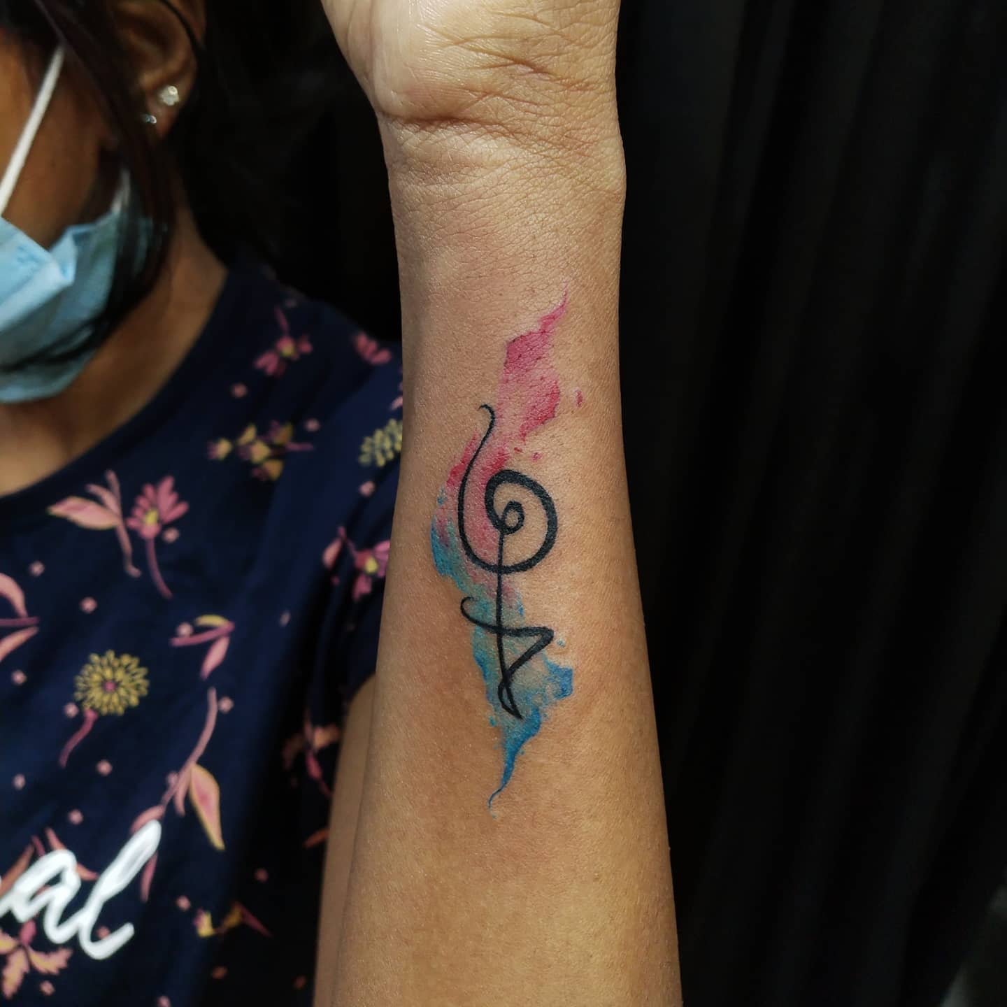 Watercolor Hakuna Matata Symbol Tattoo