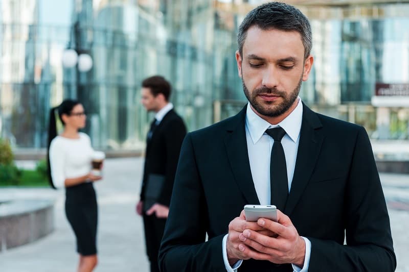 How-To-Stop-Crushing-so-Hard-if-the-Woman-Youre-Crushing-on-Has-a-Boyfriend