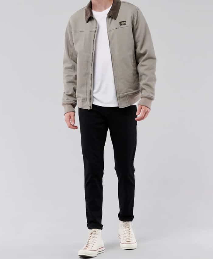 How To Style Hollister Clothing