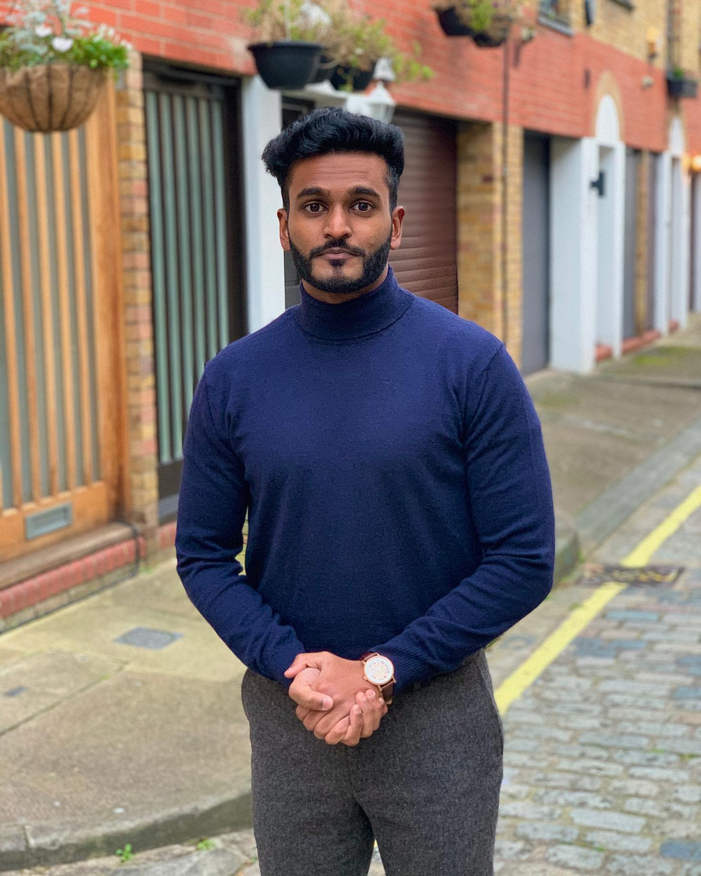 Casual How To Wear A Turtleneck -suitandsuave