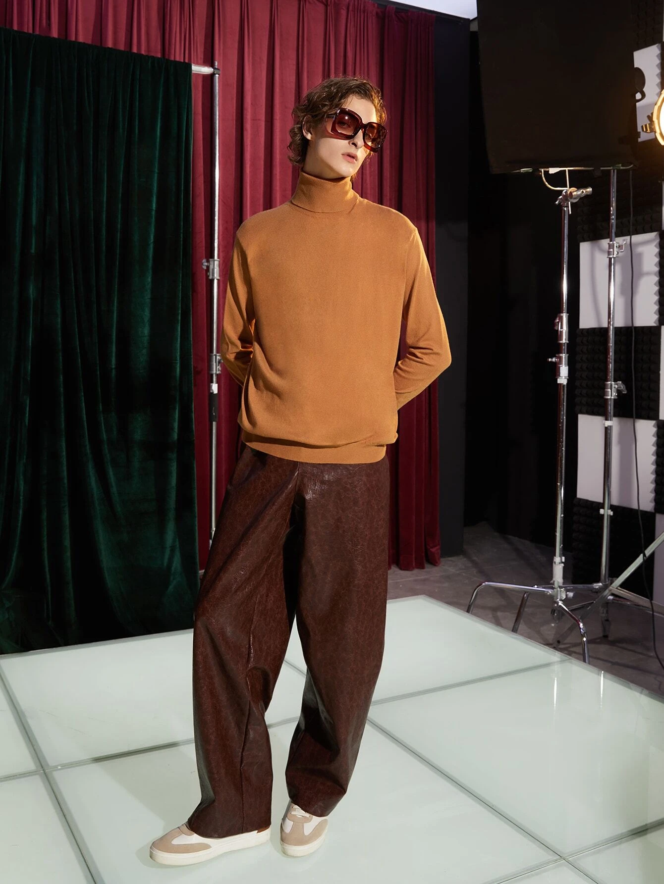 Vintage Fashion How To Wear A Turtleneck 3