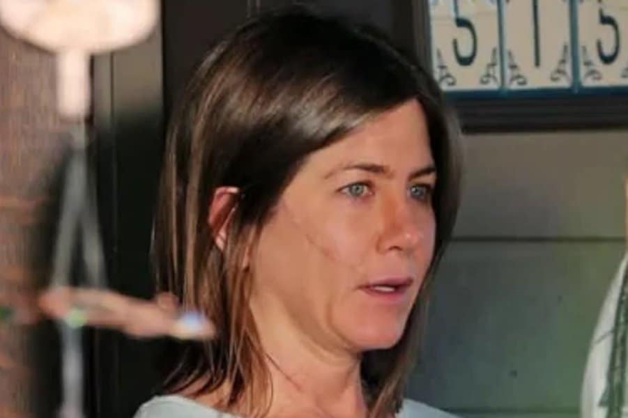 Jennifer Aniston without makeup