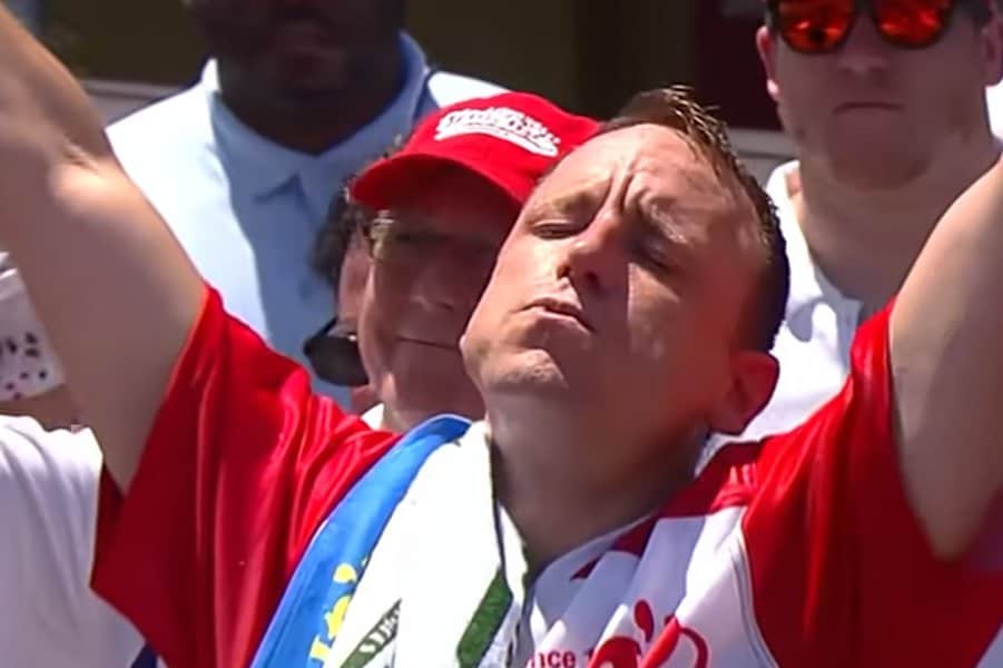 Joey Chestnut eats 71 hot dogs to win Nathan’s Hot Dog Eating Contest 