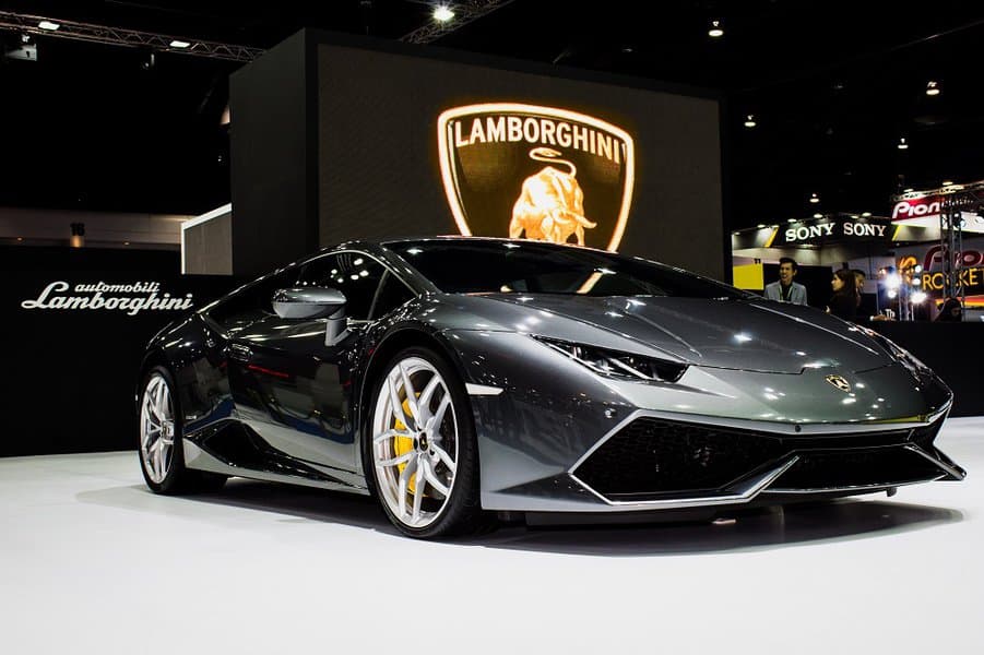 Lamborghini Aventador