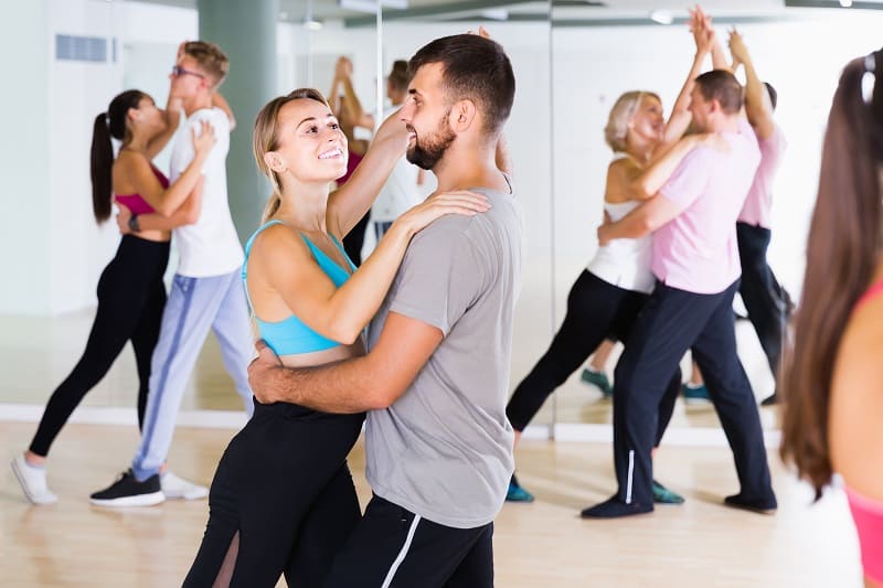Learn-to-Dance-The-Best-Hobbies-For-Men-In-Their-20s