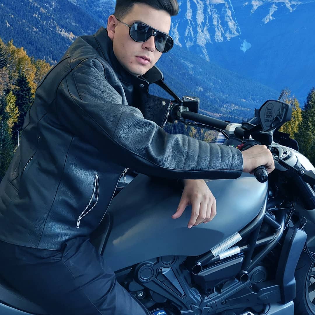 Dapper Leather Jacket Styles -cecenayarce