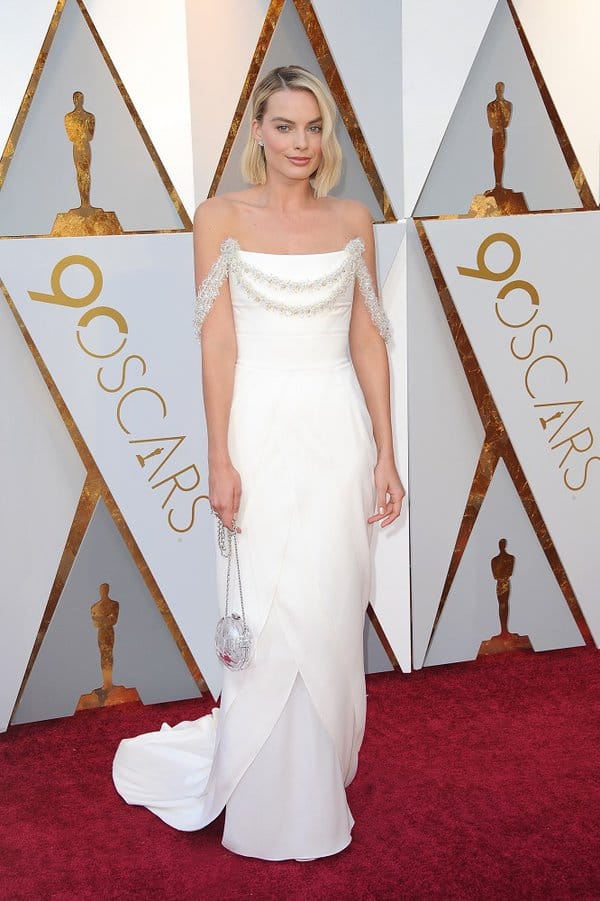 Margot Robbie Wardrobe Malfunction