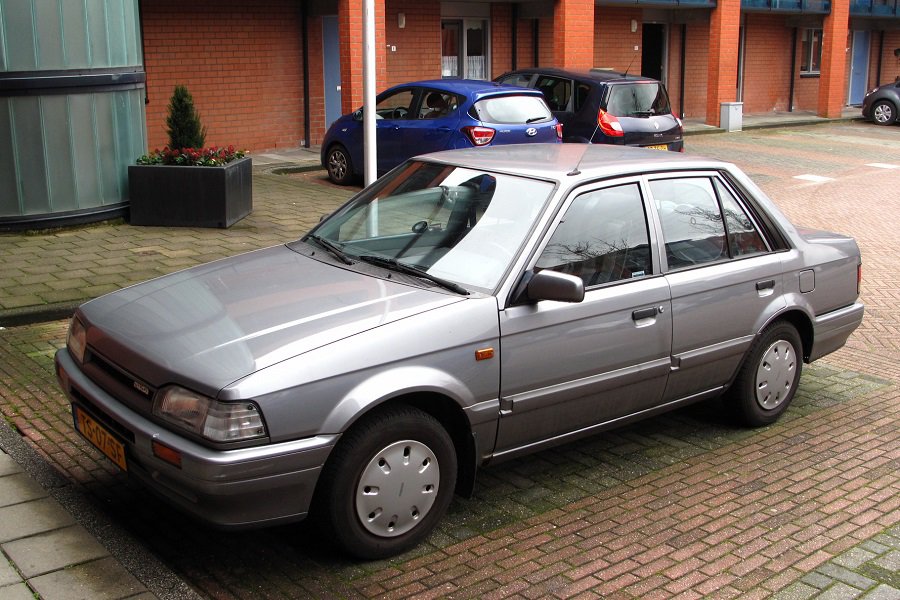 Mazda 323 GTX (1988–1989)