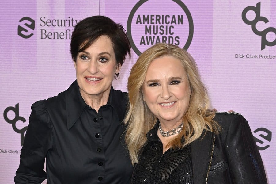 Melissa Etheridge and Linda Wallem