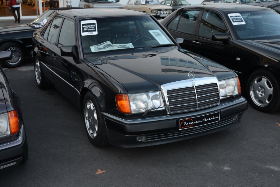 Mercedes Benz 500E
