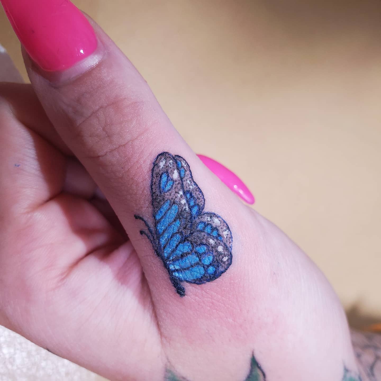 Finger Micro Tattoos -inklin_tattoos