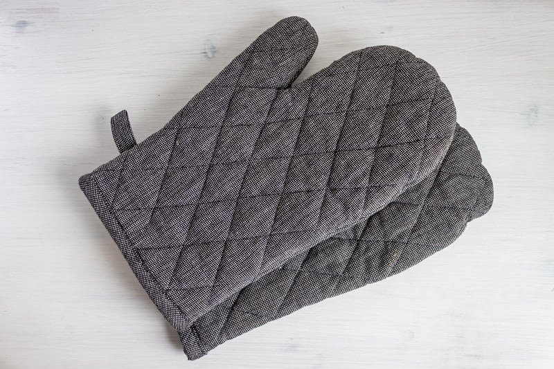 oven mitt