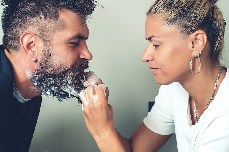 Prescription-Antifungal-Shampoo-How-To-Get-Flake-Free-Beard-Dandruff-101