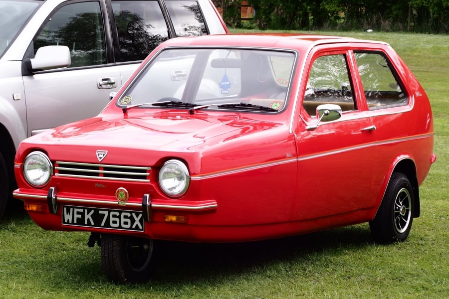 Reliant Robin