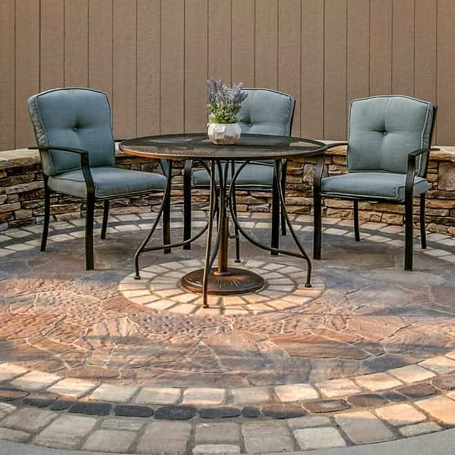 round paver patio