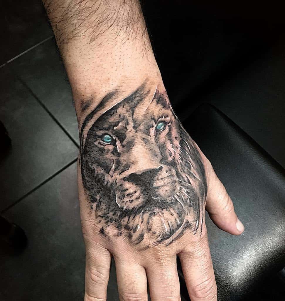 Simple Lion Tattoo for Men popeye_loves_olive_tattoos