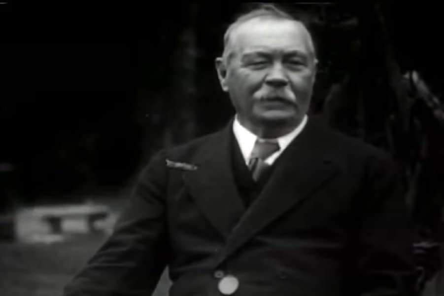 Sir Arthur Conan Doyle