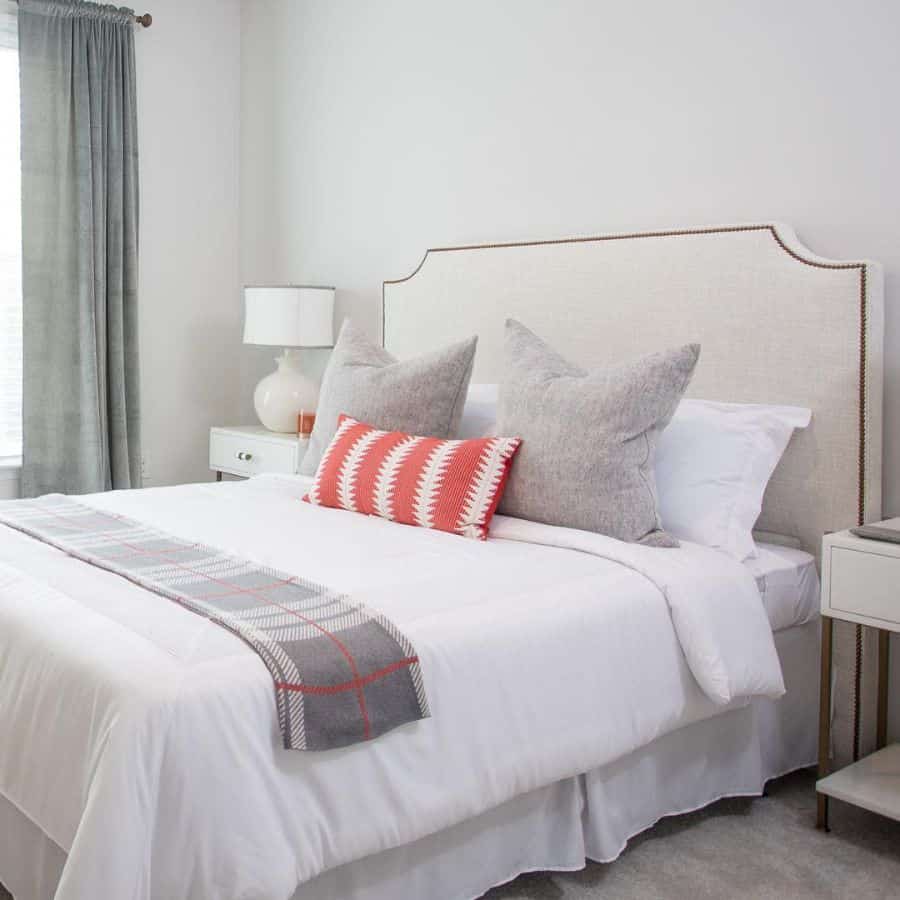 small studio apartment bedroom