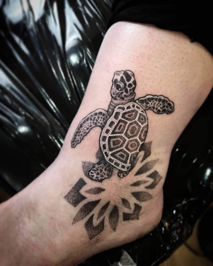 Small Black Turtle Tattoos cosmosaiste_tattoo