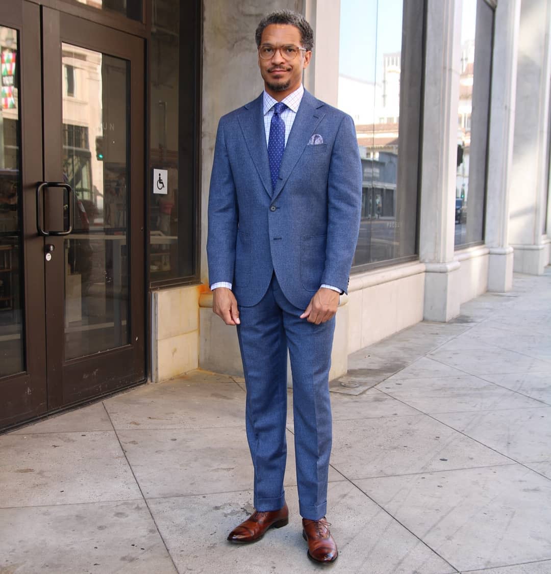 Suit Sprezzatura -urban_sartorialist Suit Sprezzatura -urban_sartorialist