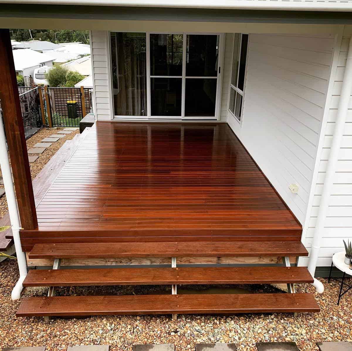 varnish wood deck backyard